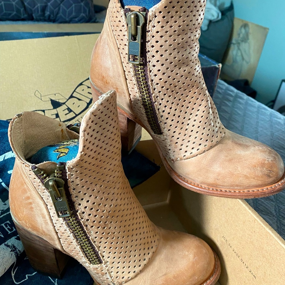 Freebird by Steven Bowie perforated boot size 7